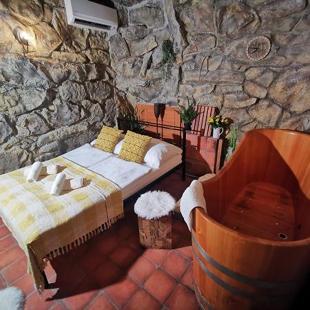 Hotel U Cisare Iii. Melnik Bagian luar foto