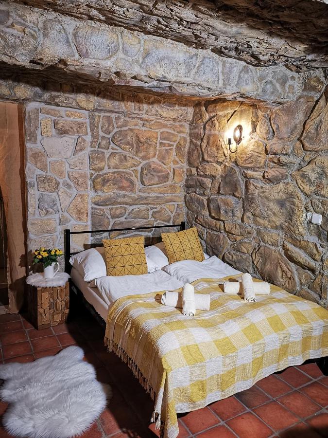 Hotel U Cisare Iii. Melnik Bagian luar foto
